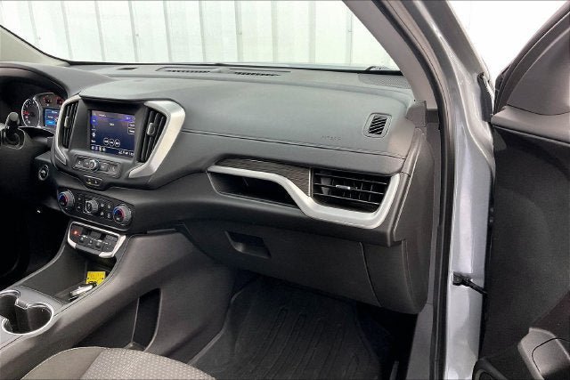Certified 2024 GMC Terrain SLE w/ Driver Convenience Package AWD/4WD image 17