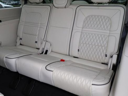 Used 2022 Lincoln Navigator Black Label AWD/4WD image 23