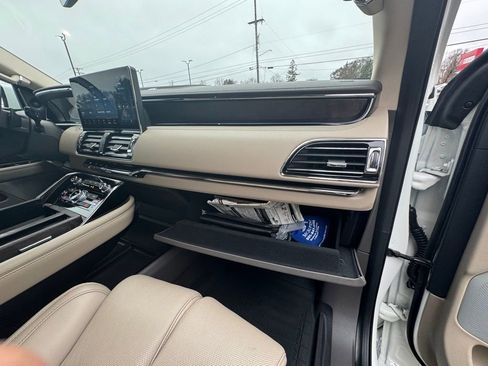 Used 2024 Lincoln Navigator L Reserve w/ Equipment Group 201A image 39