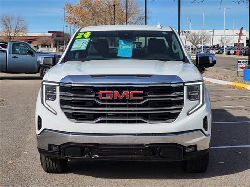 Certified 2024 GMC Sierra 1500 SLT image 5