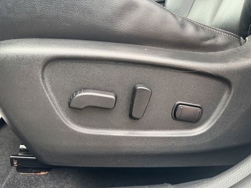 Used 2017 Nissan Rogue SL AWD/4WD image 19