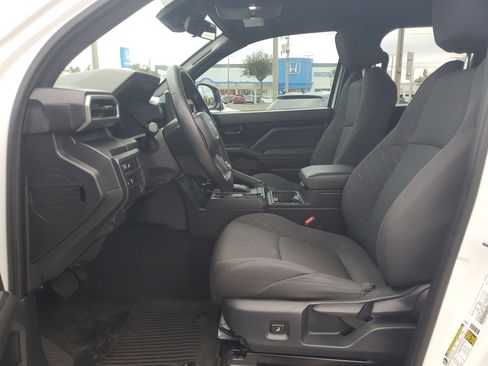 Used 2024 Toyota Tacoma SR image 13