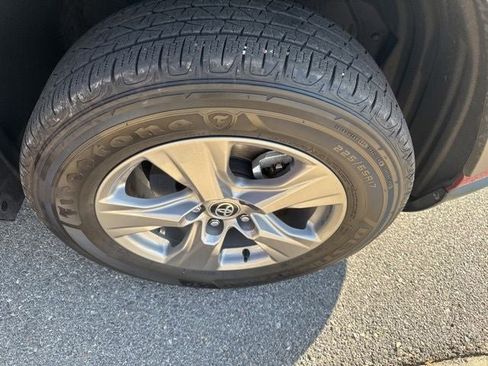 Used 2024 Toyota RAV4 XLE image 23