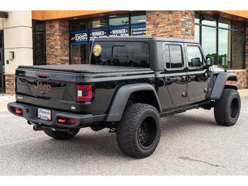 Used 2021 Jeep Gladiator Mojave w/ Cold Weather Group AWD/4WD image 3