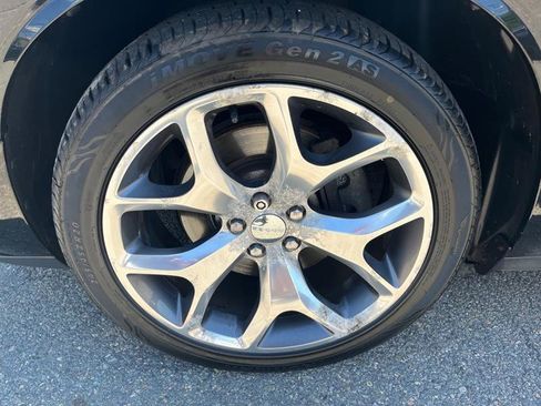 Used 2016 Dodge Challenger R/T Plus RWD image 6