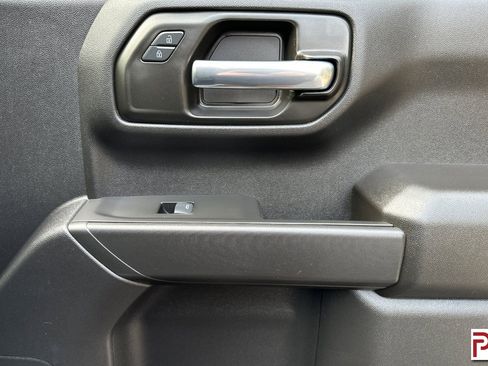 Used 2025 Chevrolet Silverado 1500 Custom image 20