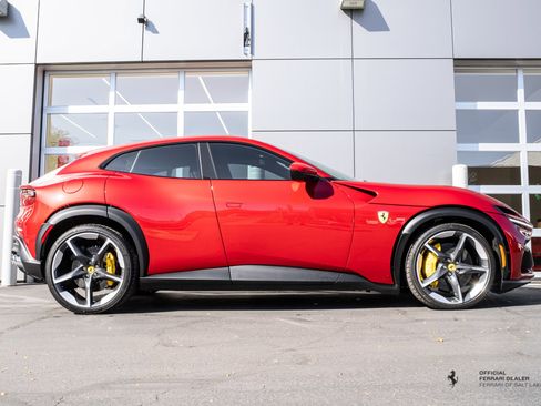 Certified 2024 Ferrari Purosangue image 7