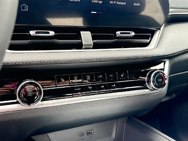 New 2027 Chevrolet Equinox LT FWD image 16
