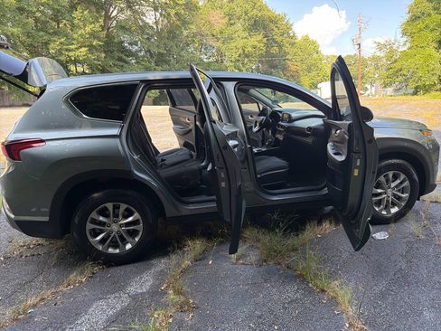 Used 2019 Hyundai Santa Fe SE FWD image 28