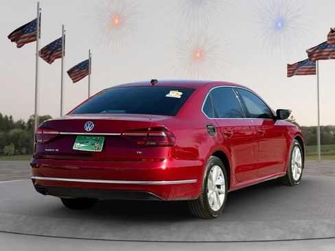 Used 2018 Volkswagen Passat 2.0T SE image 7