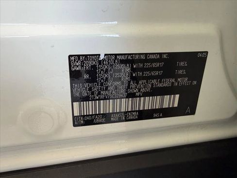 Used 2025 Toyota RAV4 XLE FWD image 22