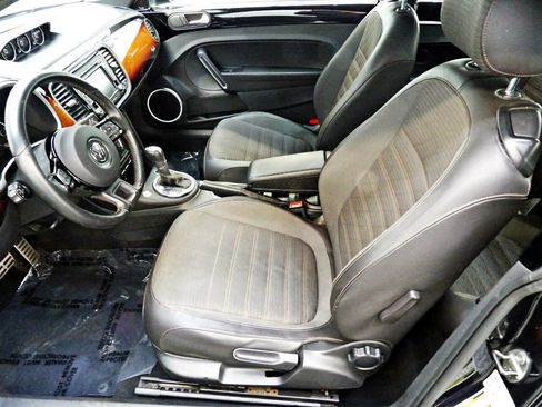 Used 2013 Volkswagen Beetle Turbo image 8