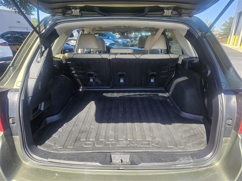 Used 2018 Subaru Outback 3.6R Limited image 10