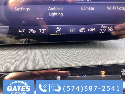 Used 2025 Buick Enclave Preferred image 23