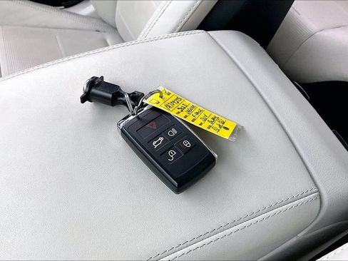 Used 2023 Jaguar F-PACE SVR AWD/4WD image 11
