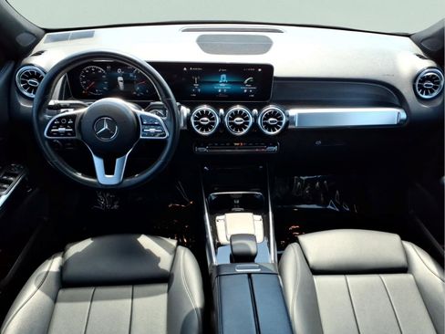 Used 2021 Mercedes-Benz GLB 250 4MATIC image 14
