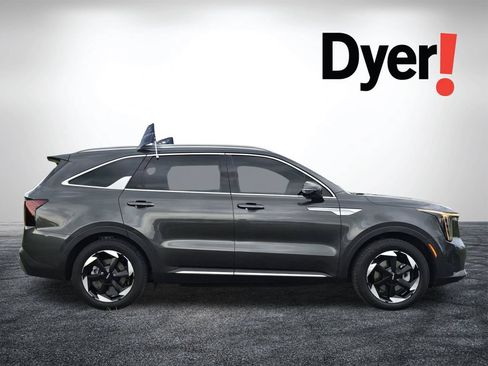 Certified 2025 Kia Sorento SX Prestige AWD/4WD image 3