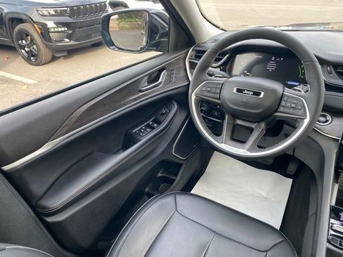 Used 2024 Jeep Grand Cherokee Limited 4xe image 35