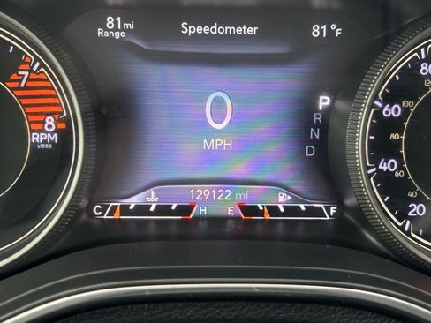 Used 2019 Jeep Cherokee Trailhawk w/ Cold Weather Group AWD/4WD image 15