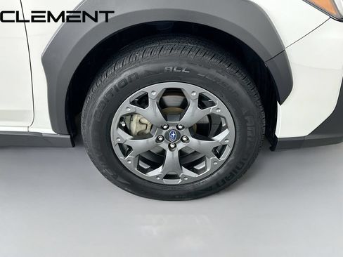 Used 2022 Subaru Crosstrek 2.5i Sport w/ Moonroof Package AWD/4WD image 37