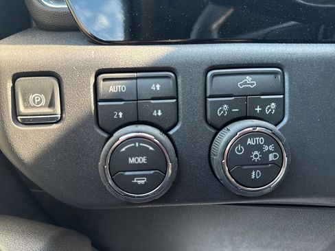 New 2026 Chevrolet Silverado 1500 RST w/ Z71 Off-Road Package AWD/4WD image 23