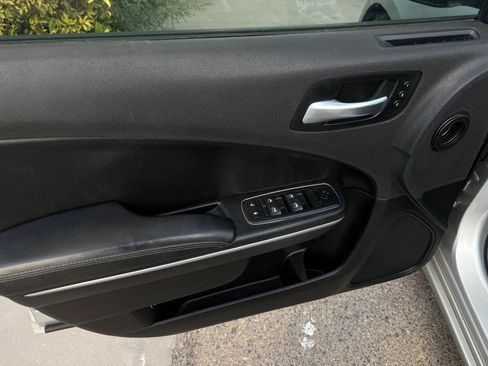 Used 2019 Dodge Charger SXT w/ Leather Interior Group RWD image 10