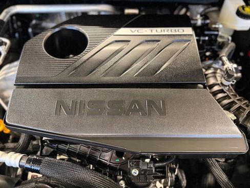 Used 2025 Nissan Rogue Platinum image 37