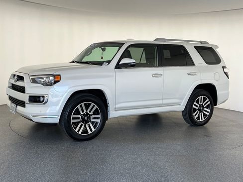 Used 2019 Toyota 4Runner Limited AWD/4WD image 9