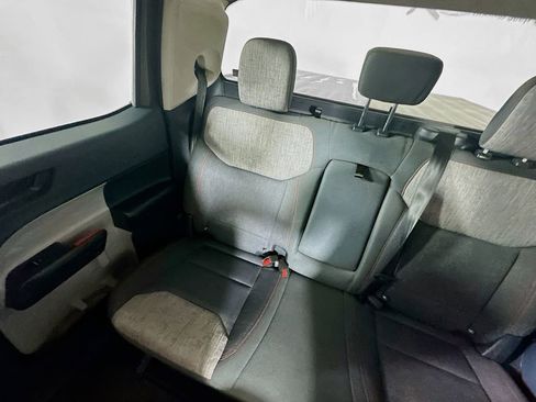 Used 2023 Ford Maverick XLT w/ XLT Luxury Package image 12