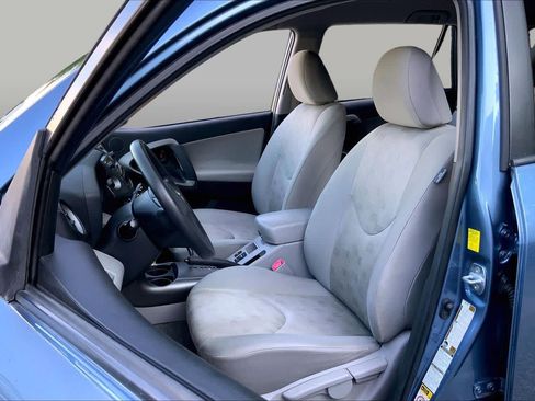 Used 2010 Toyota RAV4 4WD w/ Base L4 Extra Value Pkg image 8