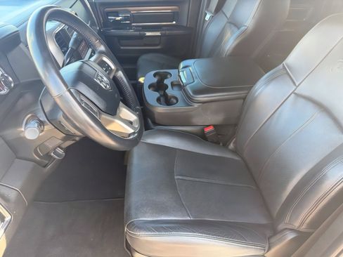 Used 2018 RAM 2500 Laramie w/ Convenience Group image 15