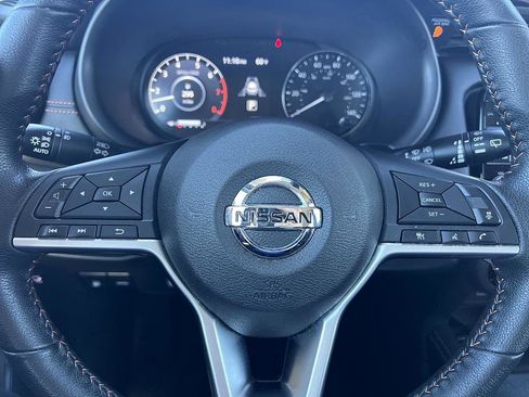 Certified 2021 Nissan Kicks SR w/ Interior Electronics Package image 19
