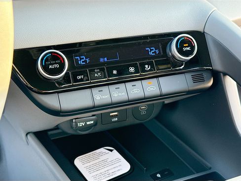 New 2026 Hyundai Elantra Sport FWD image 10