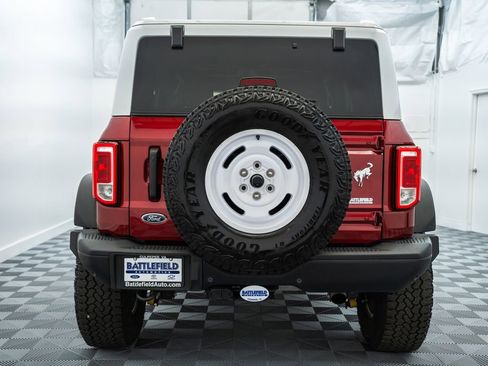 Certified 2025 Ford Bronco Heritage Edition AWD/4WD image 6