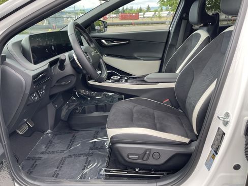 Used 2023 Kia EV6 GT-Line w/ GT-Line Suede Seat Package AWD/4WD image 11