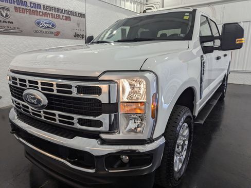 Used 2024 Ford F250 XLT image 3