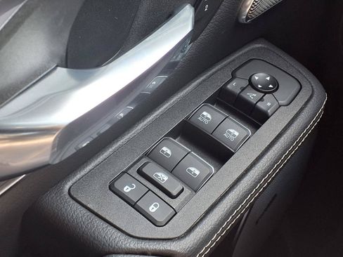 Used 2025 RAM 1500 Laramie w/ Night Edition AWD/4WD image 18