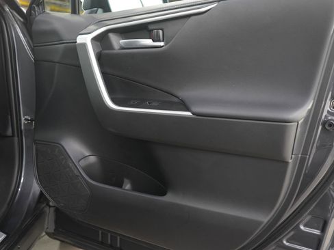 Used 2025 Toyota RAV4 Limited w/ Weather Package AWD/4WD image 9