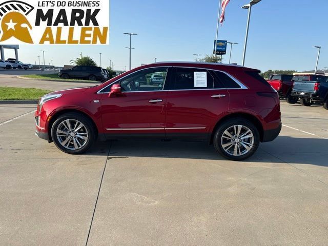 Used 2024 Cadillac XT5 Premium Luxury AWD/4WD image 3