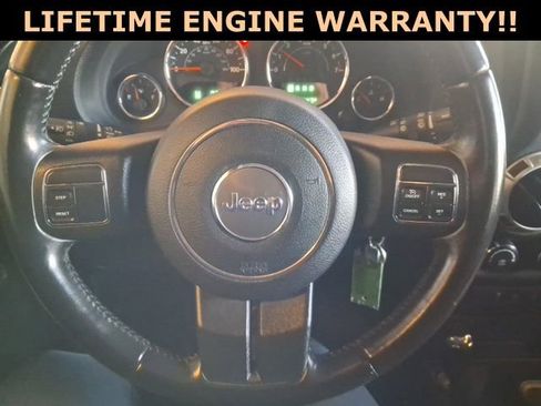 Used 2018 Jeep Wrangler Unlimited Sahara image 14