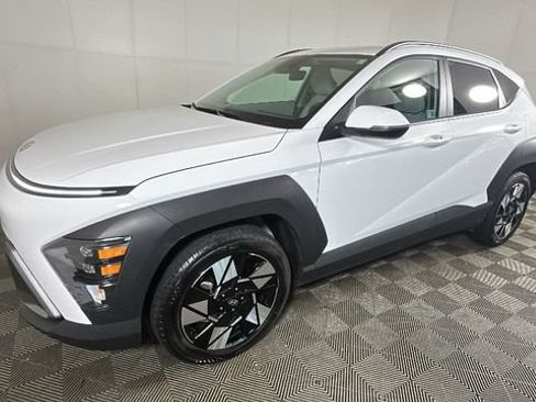 Certified 2024 Hyundai Kona SEL FWD image 6