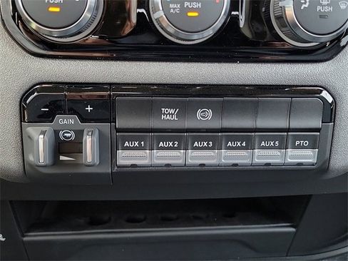 New 2025 RAM 4500 Tradesman image 15