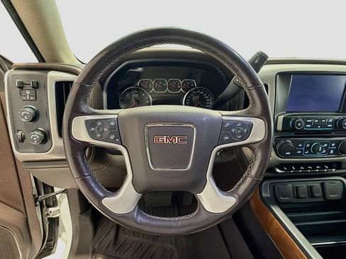 Used 2018 GMC Sierra 1500 SLT AWD/4WD image 10
