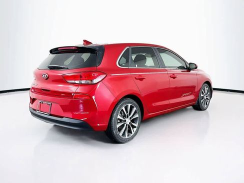 Used 2018 Hyundai Elantra GT image 24