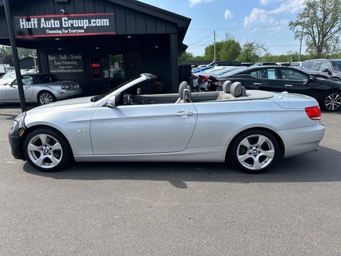 Used 2010 BMW 328i Convertible RWD image 11