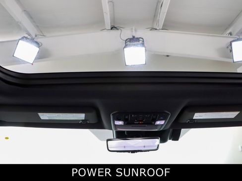 Used 2024 Toyota Sequoia Platinum AWD/4WD image 22