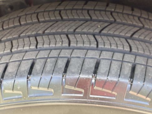 Used 2025 Jeep Grand Cherokee L Altitude RWD image 16