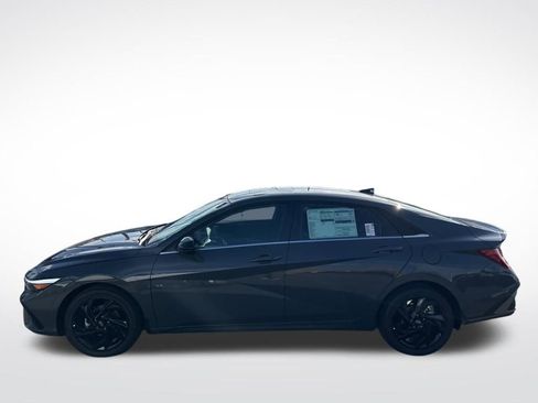 New 2026 Hyundai Elantra SEL Sport Premium FWD image 9