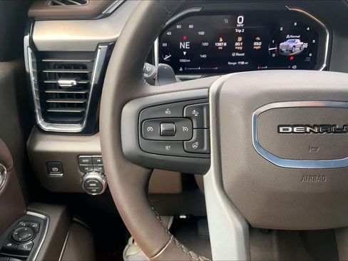 Used 2026 GMC Sierra 1500 Denali w/ Denali Reserve Package AWD/4WD image 24