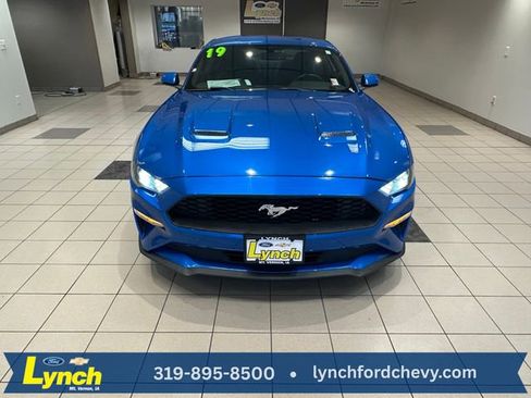 Used 2019 Ford Mustang Coupe w/ Equipment Group 101A RWD image 22